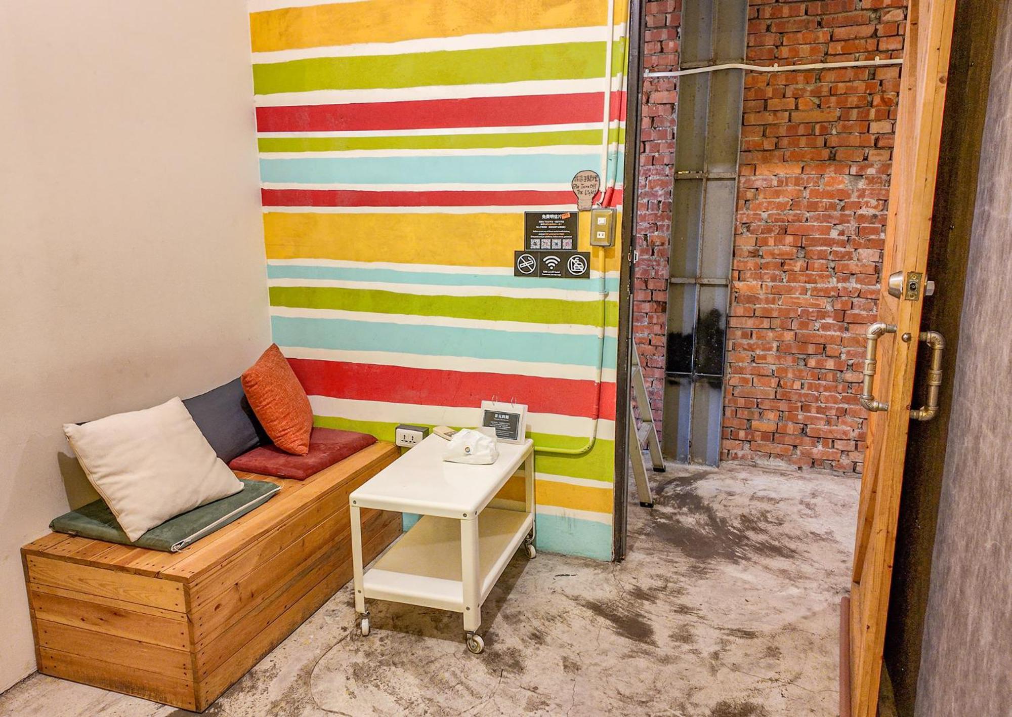 62巷背包客棧 Lane62 Hostel Longjing Екстериор снимка