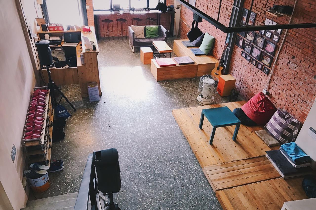 62巷背包客棧 Lane62 Hostel Longjing Екстериор снимка